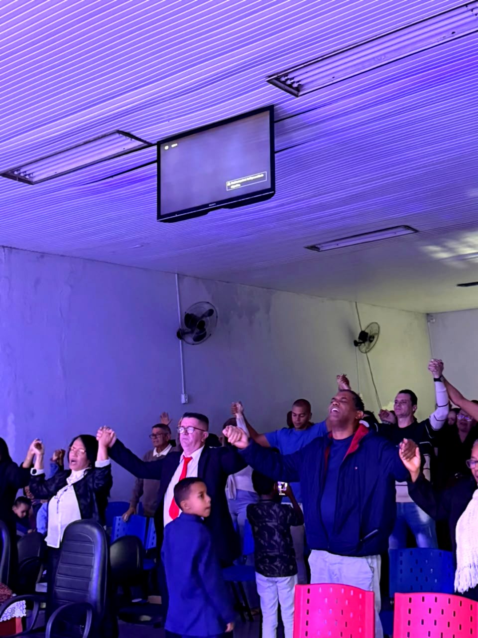 Momento de adoração na Igreja Central